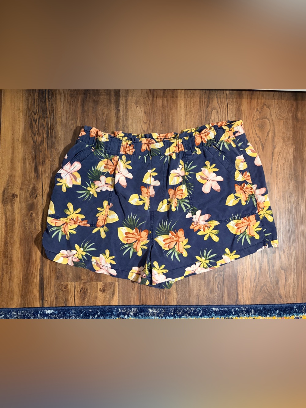 Women’s Floral Soft Shorts size 22